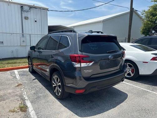 Magnetite Gray Metallic 2023 Subaru Forester Limited
