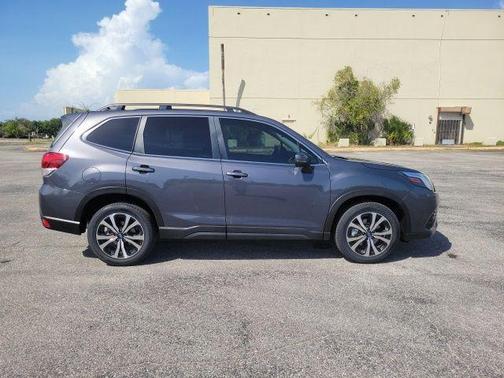 Magnetite Gray Metallic 2023 Subaru Forester Limited