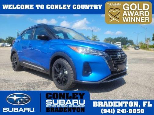 2 Tone Blue / Black 2023 Nissan Kicks SR