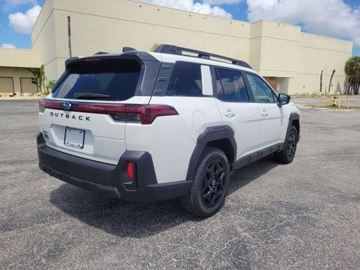 White Pearl 2026 Subaru Outback Limited