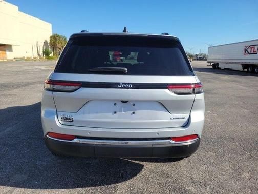 2023 Jeep Grand Cherokee Laredo