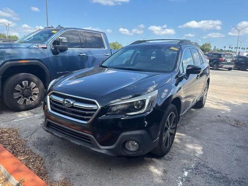 Crystal Black Silica 2019 Subaru Outback 2.5i Limited