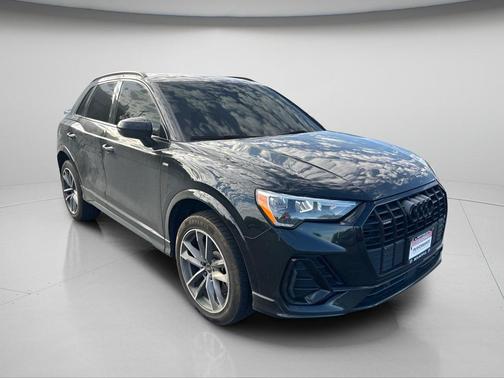 Black Metallic 2022 Audi Q3 45 S line Premium