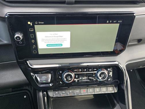Summit White 2024 GMC Sierra 1500 AT4X