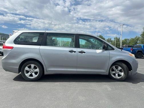 Silver Sky Metallic 2011 Toyota Sienna