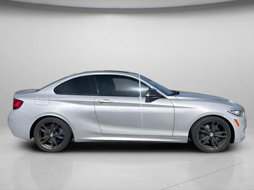 Glacier Silver Metallic 2016 BMW M2 Base