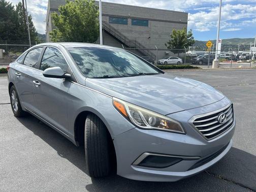 Shale Gray Metallic 2017 Hyundai SONATA SE