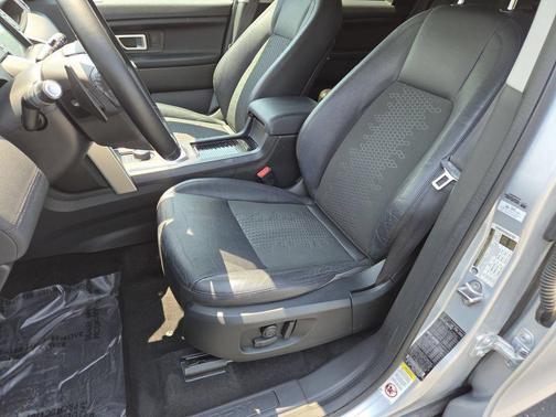 Indus Silver Metallic 2018 Land Rover Discovery Sport SE