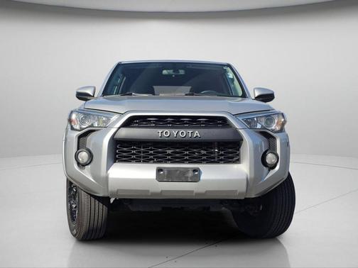 Classic Silver Metallic 2019 Toyota 4Runner SR5