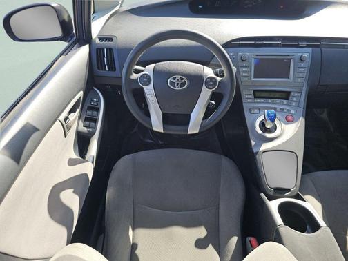 Winter Gray Metallic 2015 Toyota Prius Two