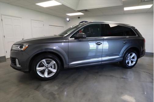 2022 Audi Q7 55 Premium