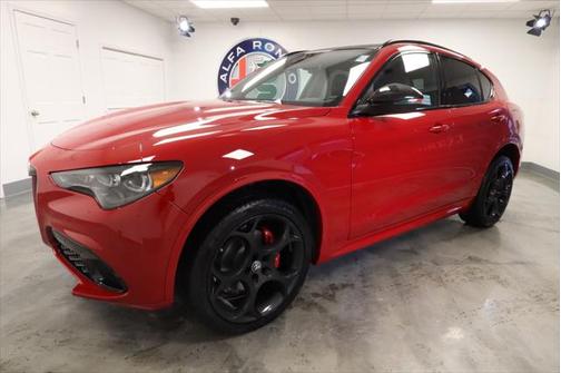 2025 Alfa Romeo Stelvio Ti