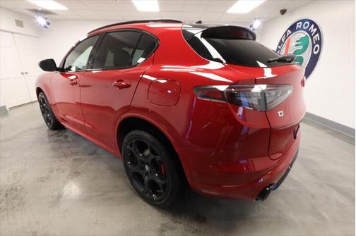 2025 Alfa Romeo Stelvio Ti