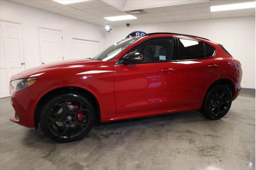 2025 Alfa Romeo Stelvio Ti