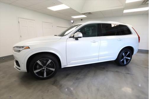 2019 Volvo XC90 T6 R-Design