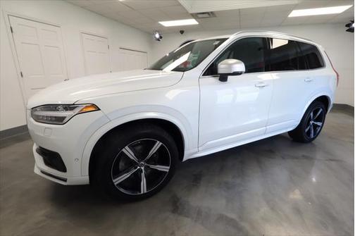 2019 Volvo XC90 T6 R-Design