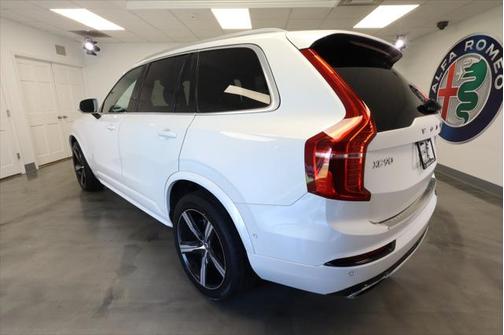 2019 Volvo XC90 T6 R-Design