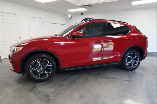 2019 Alfa Romeo Stelvio Ti Sport