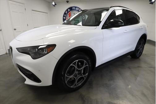 2025 Alfa Romeo Stelvio Sprint