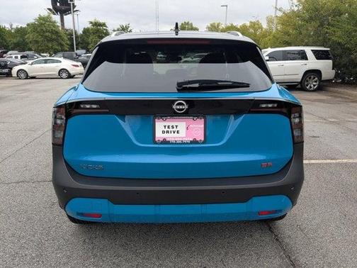 2025 Nissan Kicks SR