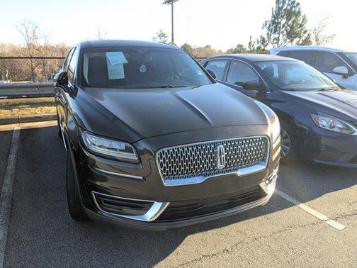 2019 Lincoln Nautilus Select
