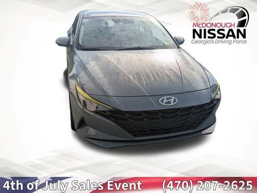 2022 Hyundai ELANTRA SE