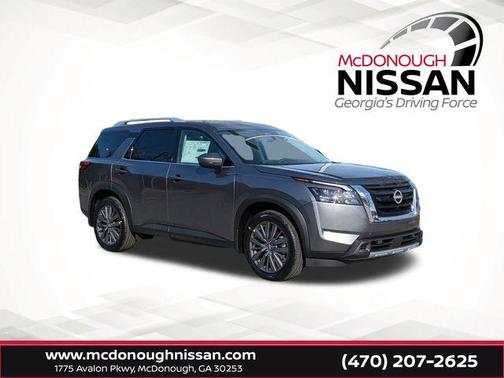 2025 Nissan Pathfinder SL