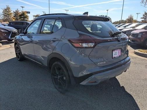 2023 Nissan Kicks SR