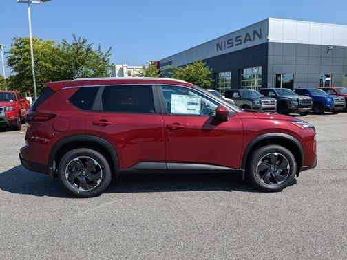 2025 Nissan Rogue SV