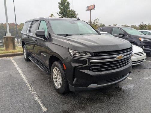 2023 Chevrolet Suburban LT