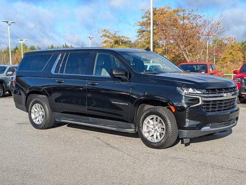 2023 Chevrolet Suburban LT