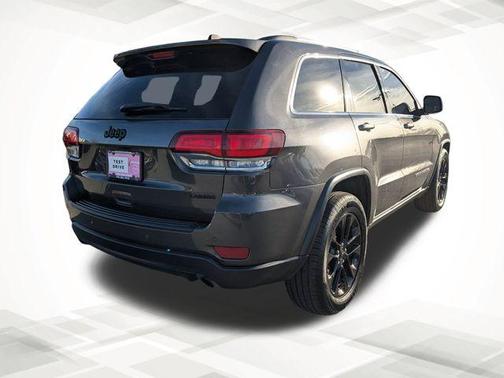 2020 Jeep Grand Cherokee Laredo E