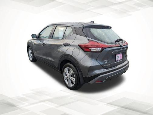 2025 Nissan Kicks S