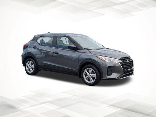 2025 Nissan Kicks S