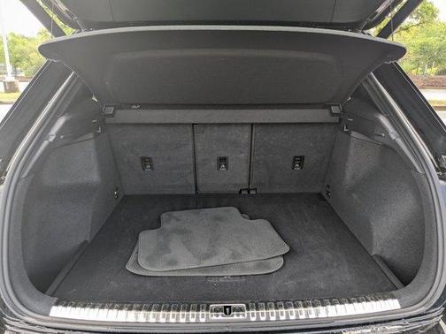 2023 Audi Q3 45 S line Premium