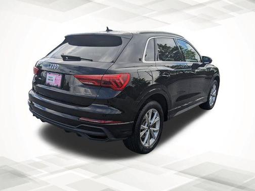 2023 Audi Q3 45 S line Premium