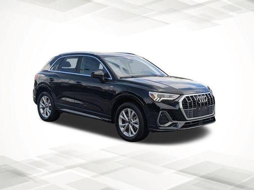 2023 Audi Q3 45 S line Premium
