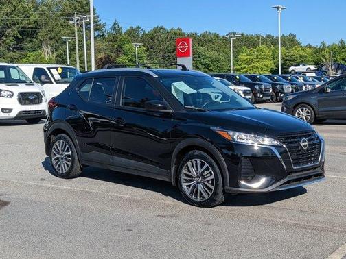 2022 Nissan Kicks SV