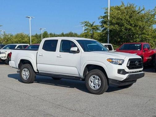 2022 Toyota Tacoma SR