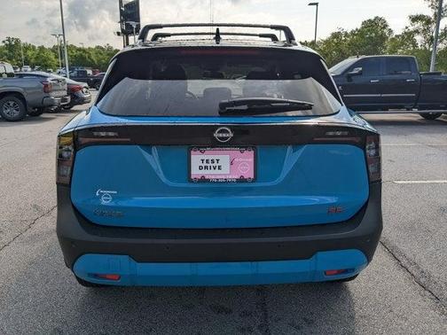 2025 Nissan Kicks SR