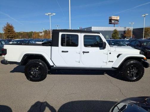 2021 Jeep Gladiator Sport