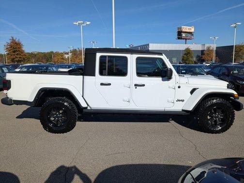 2021 Jeep Gladiator Sport