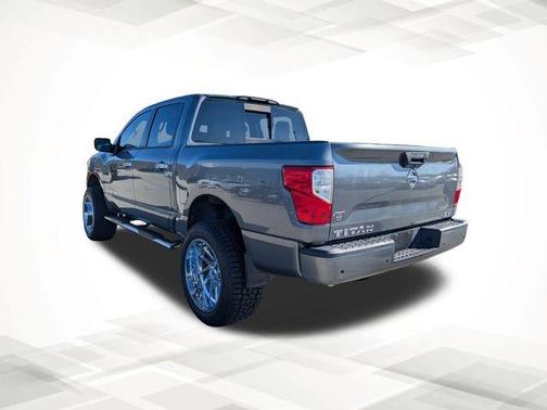 2021 Nissan Titan SV