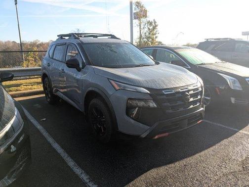 2025 Nissan Rogue Rock Creek