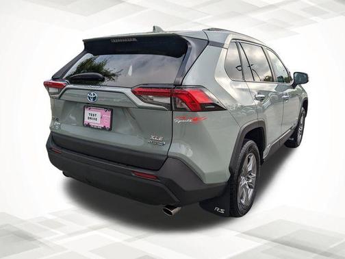 2023 Toyota RAV4 Hybrid XLE