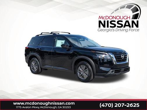 2025 Nissan Pathfinder SV