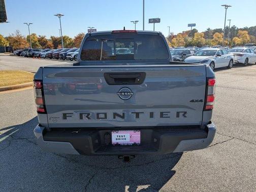 2026 Nissan Frontier SV