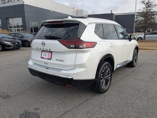 2024 Nissan Rogue Platinum