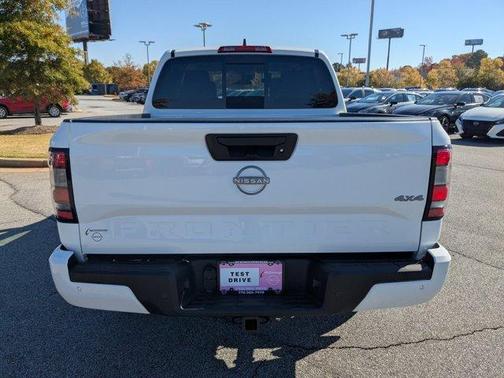 2026 Nissan Frontier SV