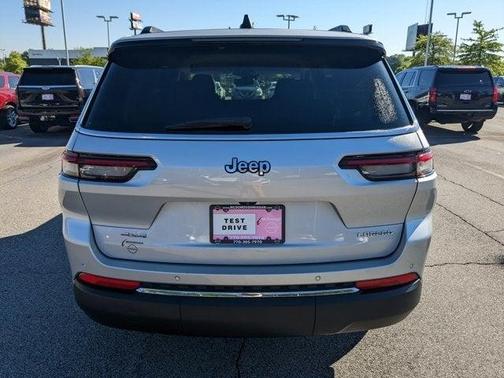 2023 Jeep Grand Cherokee L Laredo